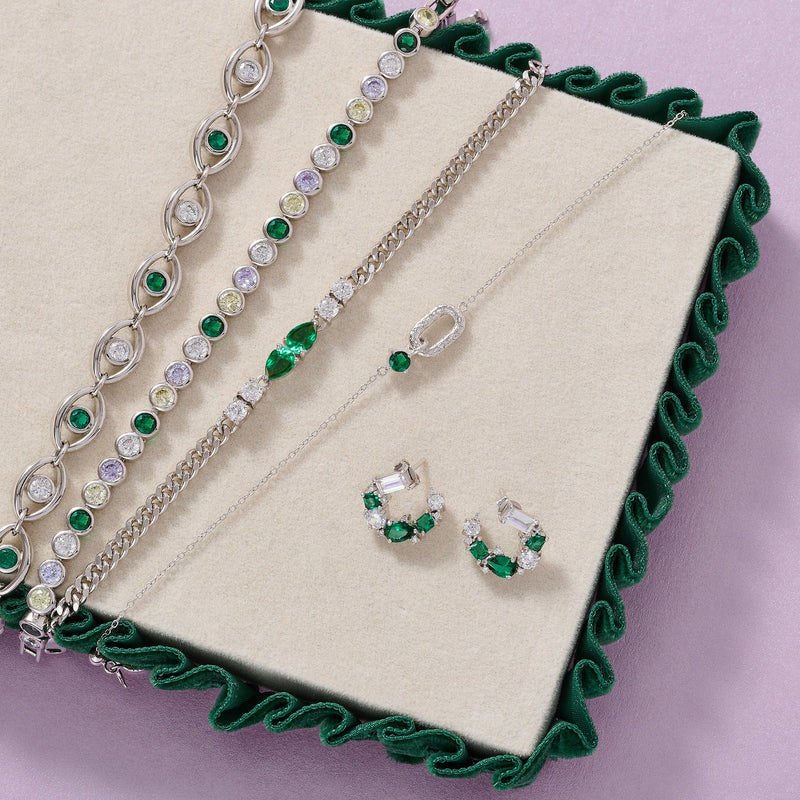 Amelia Scott Alma Vintage Oval Bracelet in Emerald & Silver